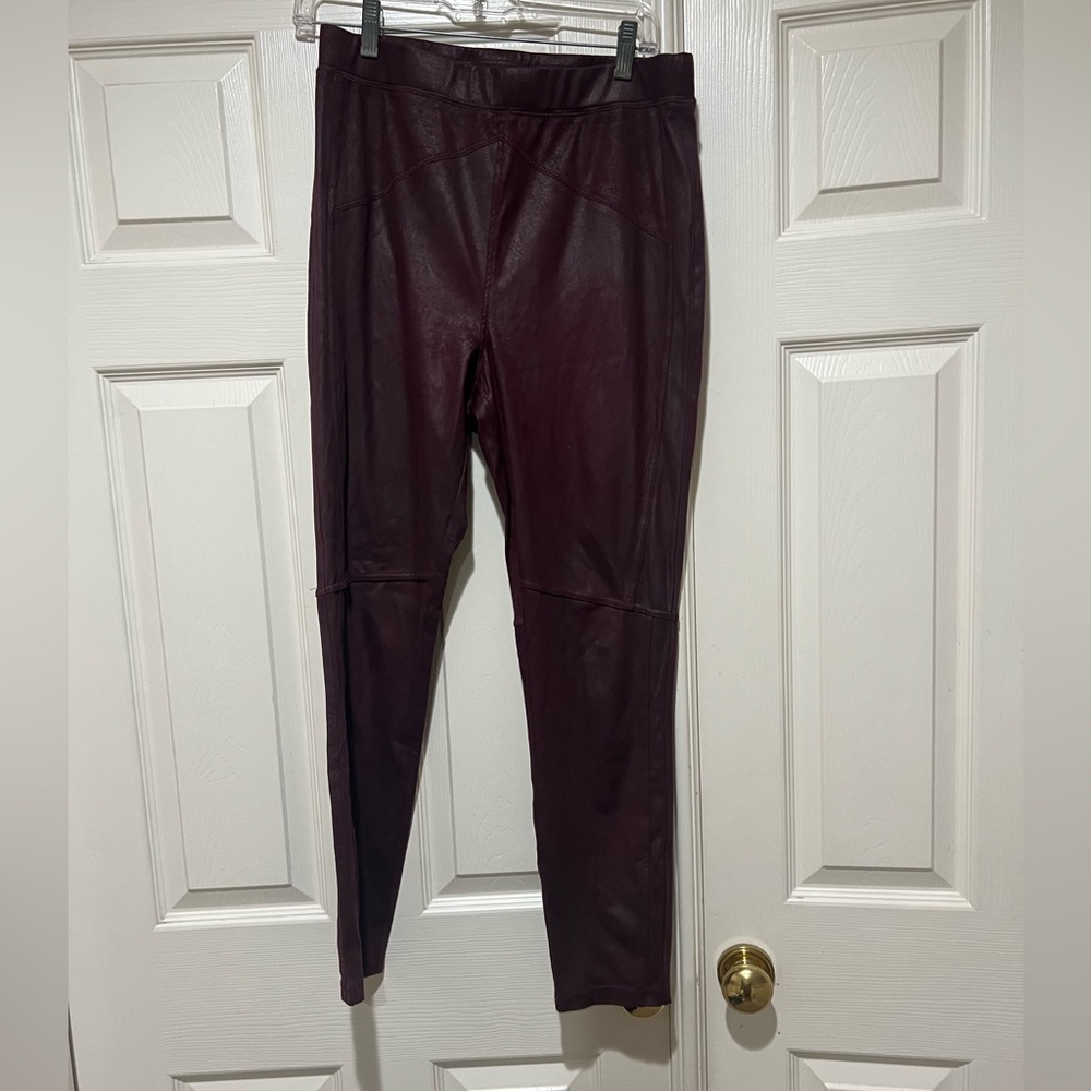 -‎ Free People L red dark red Faux Leather High Waisted Leggings. Size L Large
